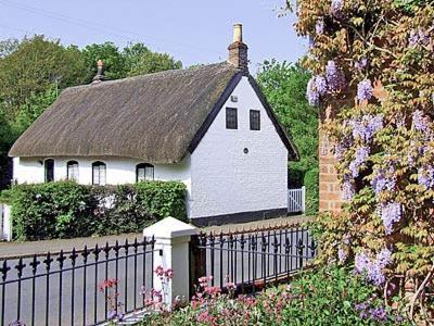 Childe Of Hale Cottage - 27896 エクステリア 写真